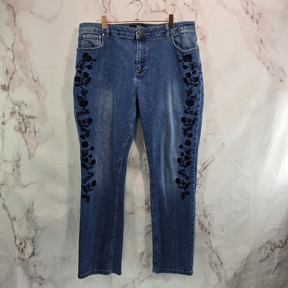 Boden Jeans Women 16 R Cavendish Girlfriend High Rise Embroidered Denim Crop - Picture 1 of 12